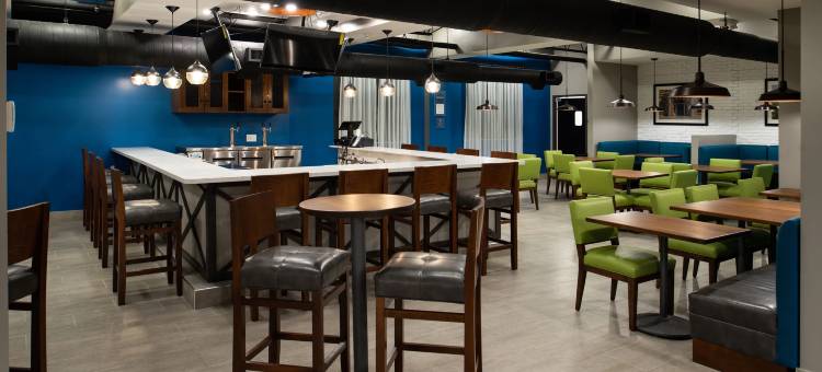 奥马哈中城福朋喜来登酒店(Four Points by Sheraton Omaha Midtown)图片