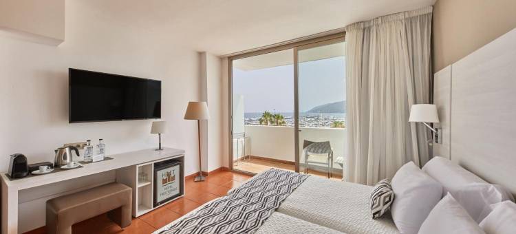 特雷斯托雷斯酒店(Hotel Tres Torres)图片