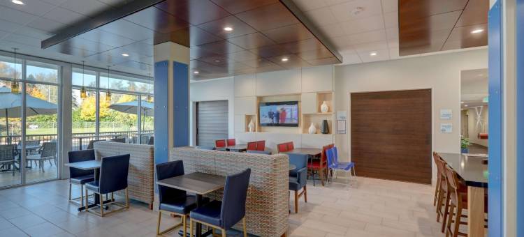 奥本市中心智选假日套房酒店(Holiday Inn Express & Suites Auburn Downtown)图片