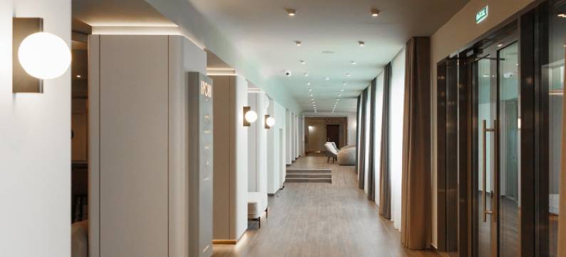 皇冠酒店(Krona Hotel (Former Versailles))图片