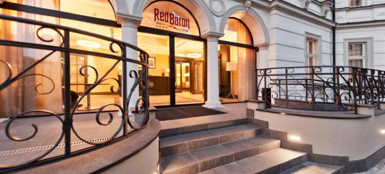 红男爵酒店及餐饮(Red Baron Hotel & Restaurant)图片