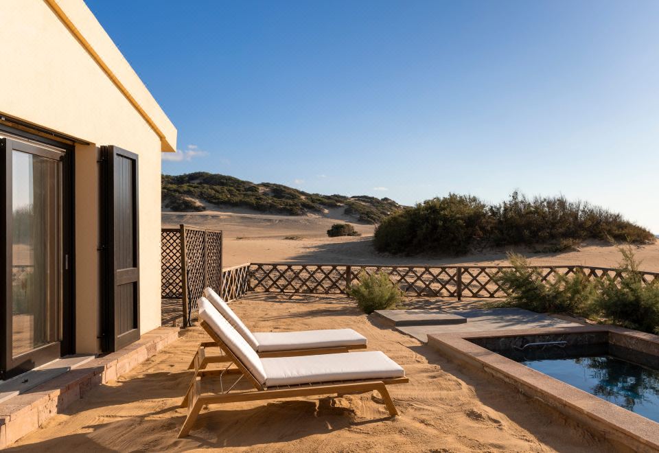 Hotel le Dune PiscinasHotel Overview