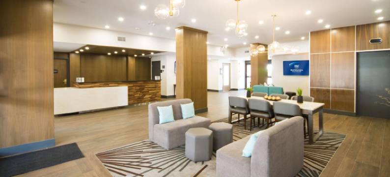 市区贝斯特韦斯特优质套房酒店(Best Western Plus Suites Downtown)图片