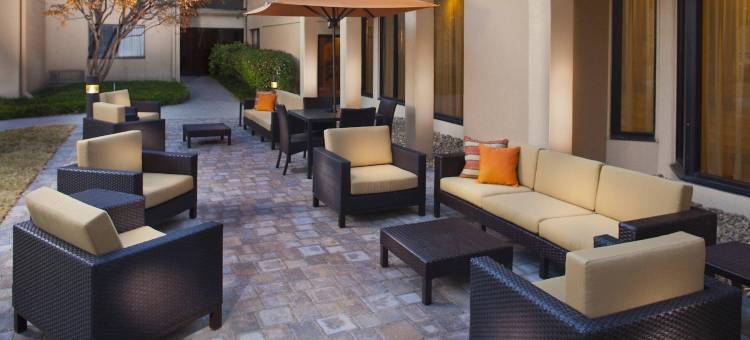 孟菲斯东/公园大道万怡酒店(Courtyard Memphis East/Park Avenue)图片