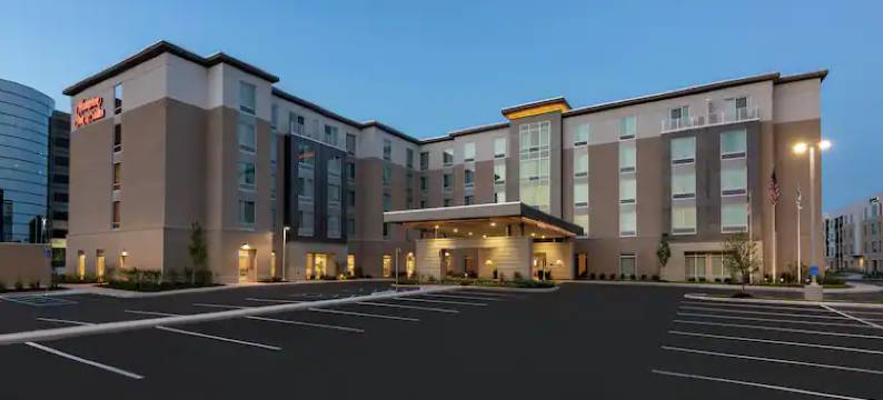 印第安纳波利斯 - 基斯通希尔顿欢朋套房酒店(Hampton Inn & Suites Indianapolis/Keystone)图片