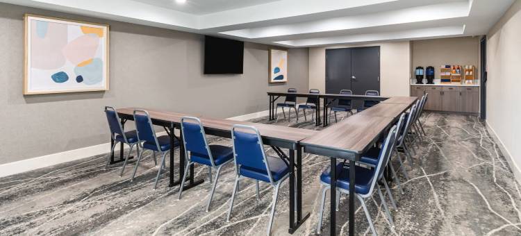 温德姆华美达酒店 莫德斯托优胜美地地区(Ramada by Wyndham Modesto Yosemite Area)图片