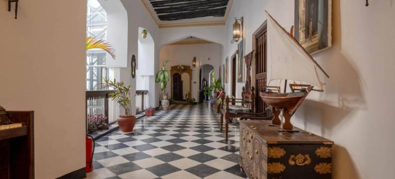 三角帆船宫酒店(Dhow Palace Hotel)图片