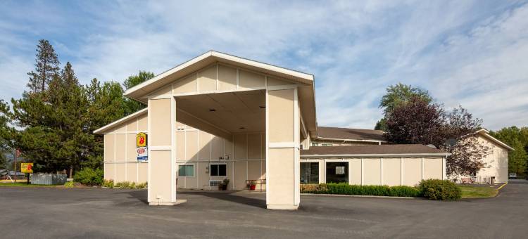 圣雷吉斯速8酒店(Super 8 by Wyndham St. Regis)图片