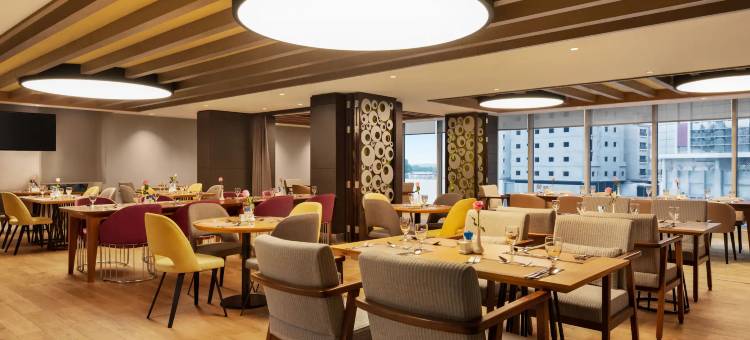 阿尔科巴尔海岸线温德姆华美达安可酒店(Ramada Encore by Wyndham Al Khobar Corniche)图片