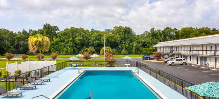 怀尔德伍德I-75温德姆戴斯酒店(Days Inn by Wyndham Wildwood I-75)图片