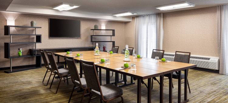 圣何塞库比蒂诺万怡酒店(Courtyard San Jose Cupertino)图片