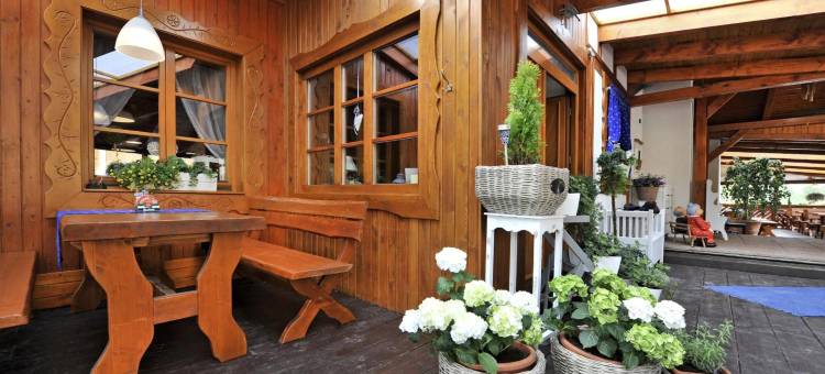 亚普兰卡姆兹科公寓酒店(Aplend Koliba Kamzík)图片