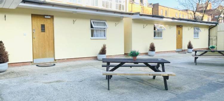 布利坍你亚酒店(Britannia Inn Hotel)图片