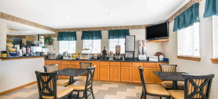 威奇托温德姆戴斯套房酒店(Days Inn & Suites by Wyndham Wichita)图片