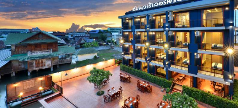 安葩洼河畔酒店(Amphawa Riverfront Hotel)图片