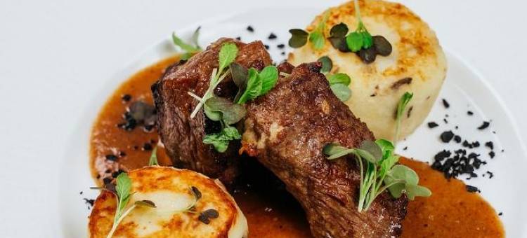 环形高级酒店(Ring Premier Hotel)图片