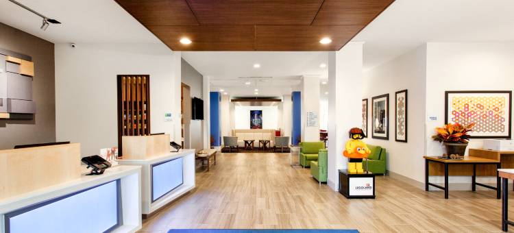 Holiday Inn Express 湖莱克威尔士的N -冬季避风港(Holiday Inn Express LAKE WALES N-WINTER HAVEN by IHG)图片
