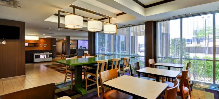 达拉斯医疗/市场中心万枫酒店(Fairfield Inn & Suites Dallas Medical/Market Center)图片