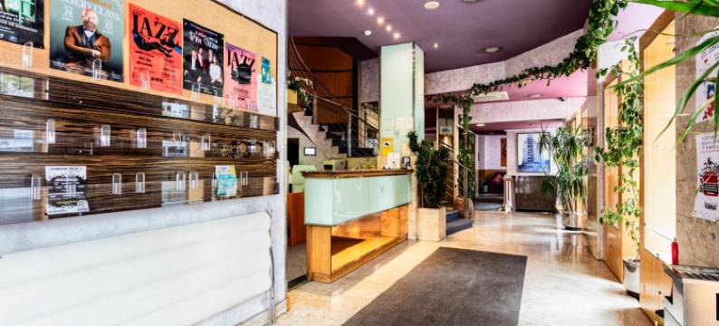 格兰维亚酒店(Hotel Gran Via)图片