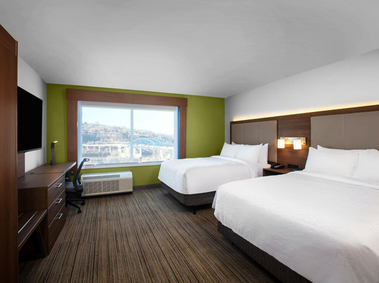 Holiday Inn Express 查尔斯顿，文娱中心