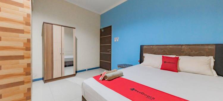 红多兹伊斯兰酒店-三马林达潘格兰苏里亚纳塔(RedDoorz Syariah @ Pangeran Suryanata Samarinda)图片