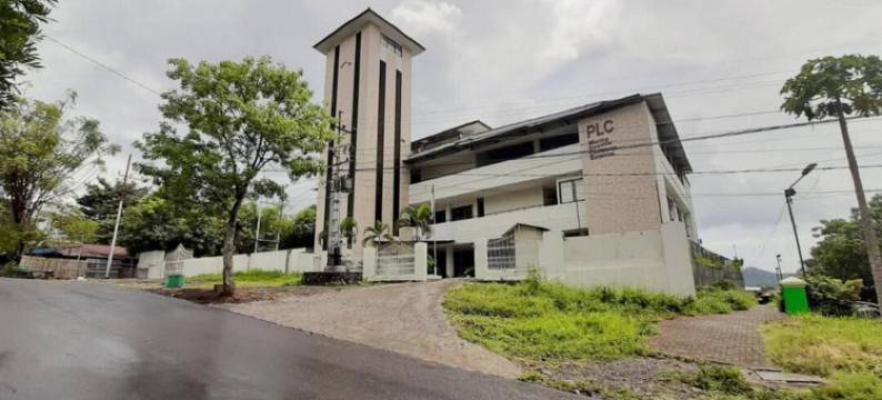 红多兹Plus酒店@比通市中心(RedDoorz Plus @ Bitung City Center)图片