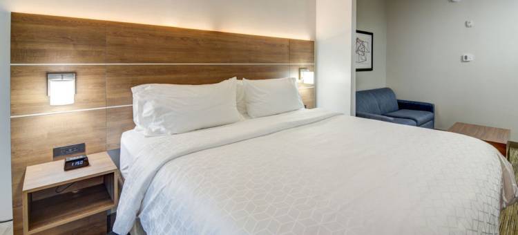 智选假日套房酒店昆西的I - 10(Holiday Inn Express & Suites Quincy I-10)图片