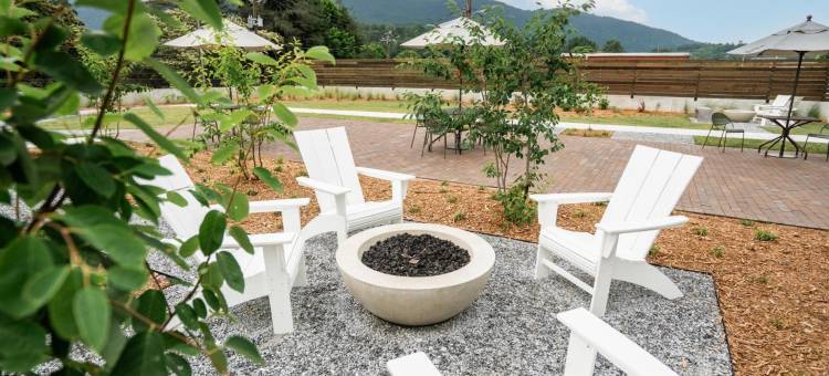 桥溪旅店(Bridge Creek Inn)图片