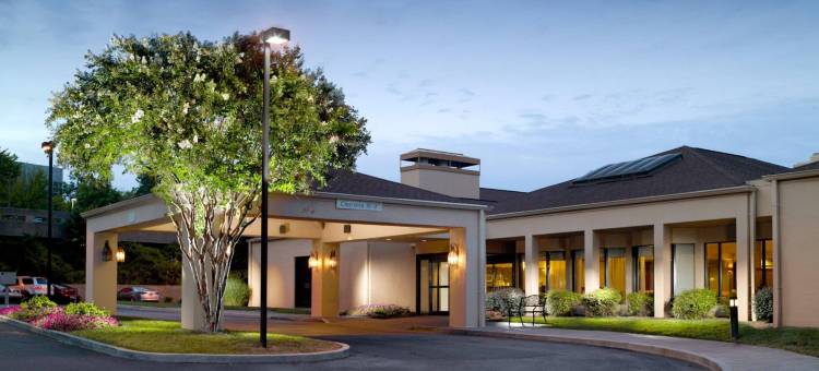 亚特兰大温蒂山/波尔公园万怡酒店(Courtyard by Marriott Atlanta Windy Hill/Ballpark)图片