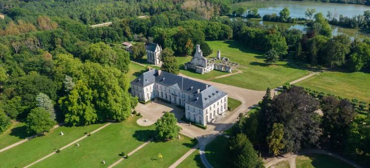 尚蒂利皇家山城堡洲际酒店(InterContinental Chantilly Chateau Mont Royal)图片