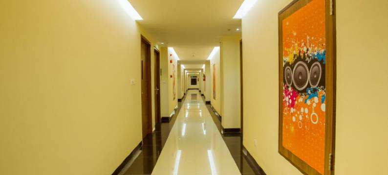 前一普瓦达迪酒店(Front One Hotel Purwodadi)图片