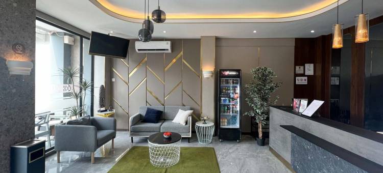 盒城酒店莫佐克托(Box City Hotel Mojokerto)图片