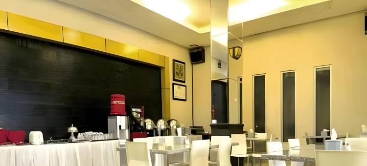 库德斯中心酒店(Hotel Central Kudus)图片