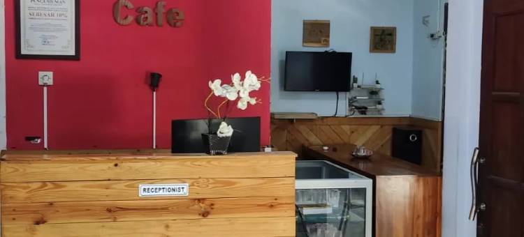 OYO-1380赛车场伊斯兰家庭旅馆(OYO 1380 Velodrome Family House Syariah)图片