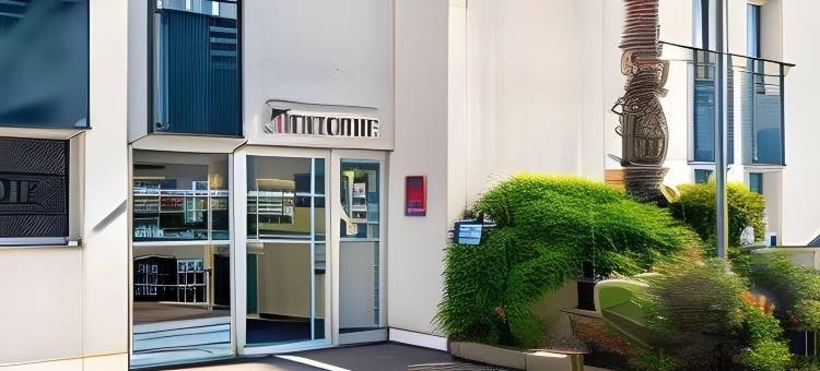 戛纳虎门普拉民宿酒店(B&B Hotel Cannes la Bocca Plage)图片