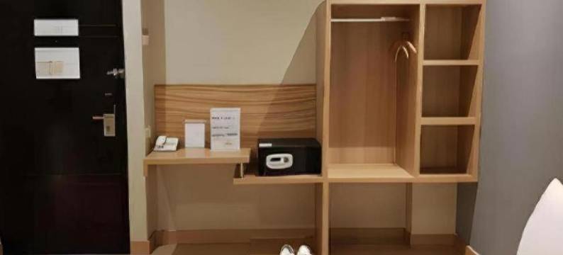 曼加贝萨尔U住宿酒店(U Stay Hotel Mangga Besar)图片