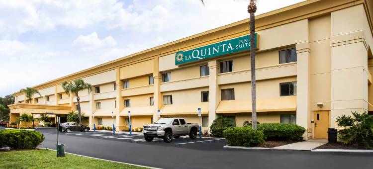 坦帕展览会场 拉昆塔温德姆套房酒店(La Quinta Inn & Suites by Wyndham Tampa Fairgrounds - Casino)图片