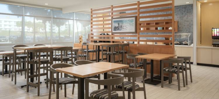 万豪斯泊林山套房酒店 - 坦帕布兰登(SpringHill Suites Tampa Downtown)图片