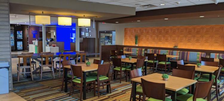 波普勒布拉夫万枫酒店及套房(Fairfield Inn & Suites Poplar Bluff)图片