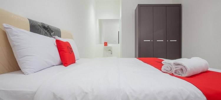 红多兹酒店-泗水科塔加亚(RedDoorz @ Kertajaya Surabaya)图片