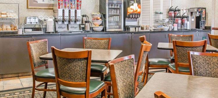 舒适套房酒店-格兰德维尔大激流城西南(Comfort Suites Grandville - Grand Rapids SW)图片