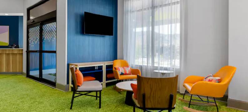 罗阿诺克北部戴尔维尔希尔顿Spark酒店(Spark by Hilton Daleville Roanoke North)图片