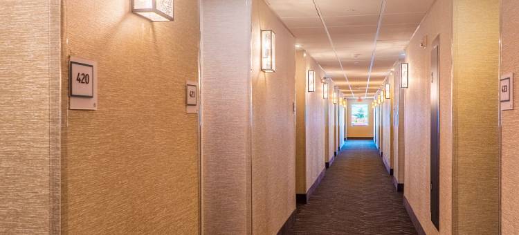 Holiday Inn & Suites 奥索尤斯(Holiday Inn & Suites OSOYOOS by IHG)图片