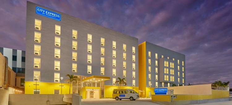 坎昆机场城市快线万豪酒店(City Express by Marriott Cancun Aeropuerto)图片