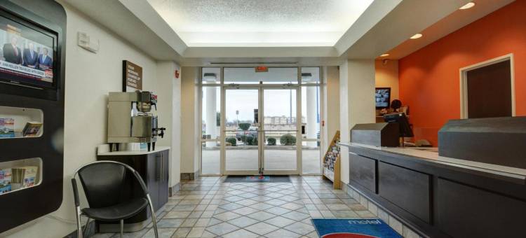 德克萨斯丹尼森 6 号汽车旅馆(Motel 6 Denison, TX)图片