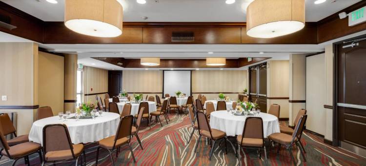 莫雷诺谷艾尔水疗酒店(Ayres Hotel & Spa Moreno Valley/Riverside)图片