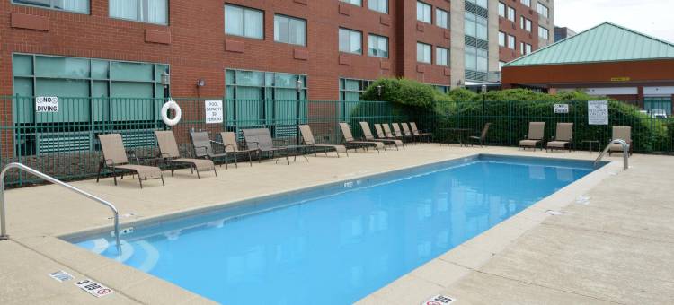 埃里姆伍德酒店 - 温德姆华美达酒店(Elimwood Hotel, A Ramada by Wyndham)图片