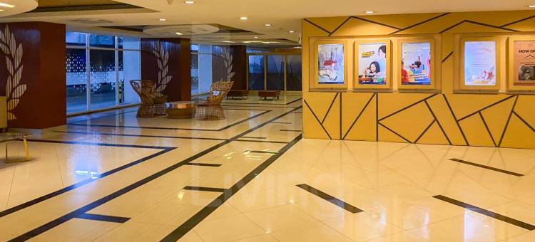 RedLiving格兰德卡马拉泻湖公寓 by Ownr Room(RedLiving Apartemen Grand Kamala Lagoon by Ownr Room)图片