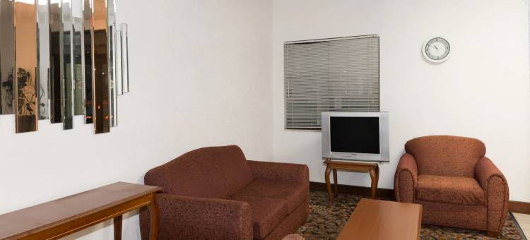 帕诺滩速8酒店(Super 8 by Wyndham Pompano Beach)图片