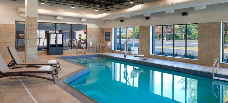 哈密尔顿-斯托尼克里克福朋喜来登酒店(Four Points by Sheraton Hamilton - Stoney Creek)图片